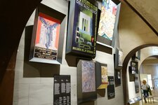 Siegesdenkmal Dauerausstellung Plakate von frueher