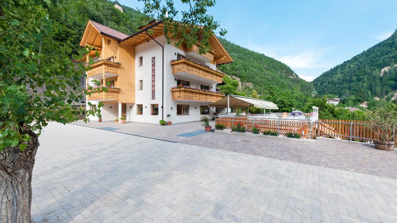 Bolzano Centro-Piani - Bolzano: Hotels, apartments and other accommodations  - South Tyrol - Alto Adige - Bolzano